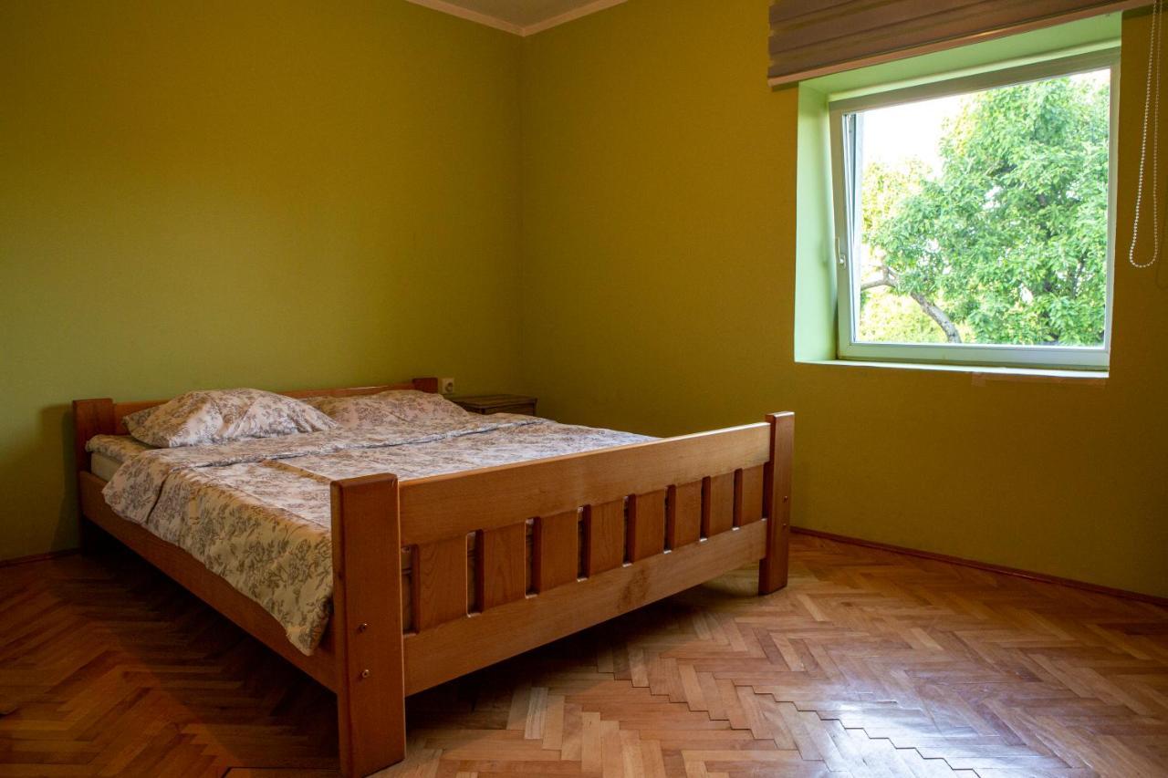 Gazdinstvo Tadic Guest House Niksic Exterior photo